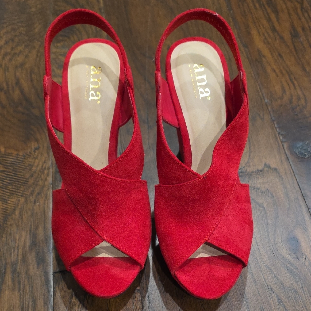 a.n.a Women's Bold Red Heeled Suede Sandals